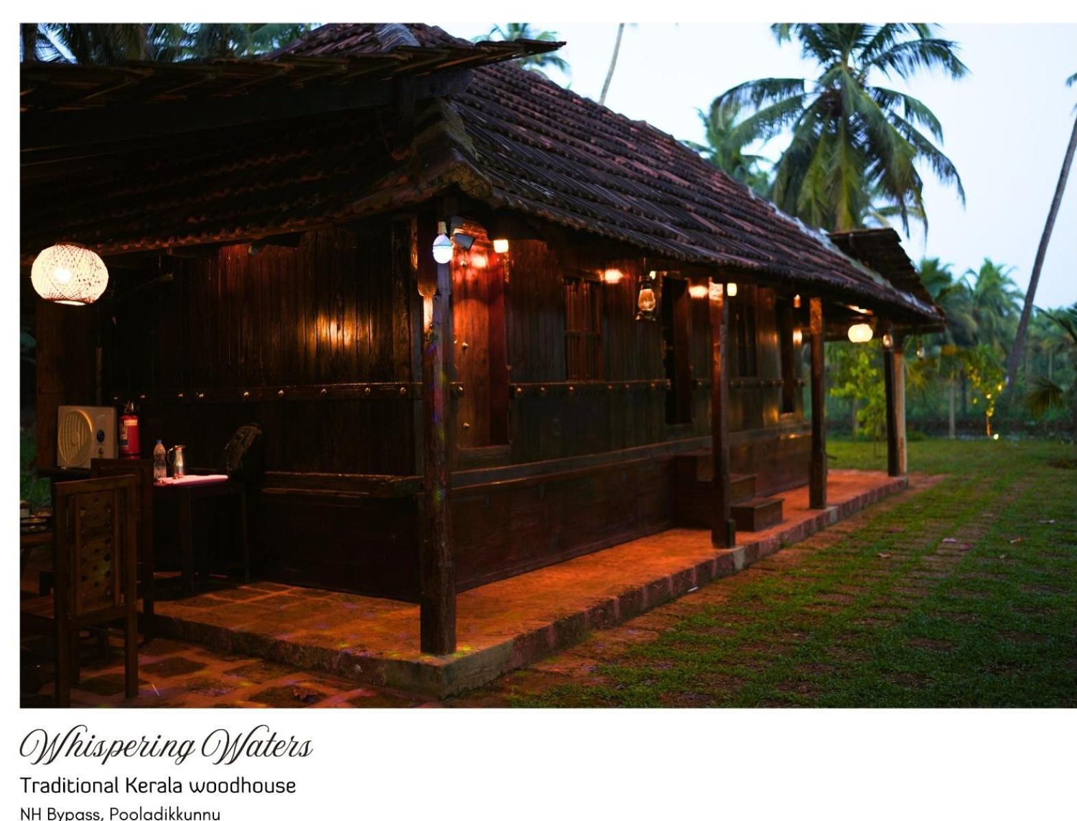 Whispering Waters Villa Кожикод Екстериор снимка